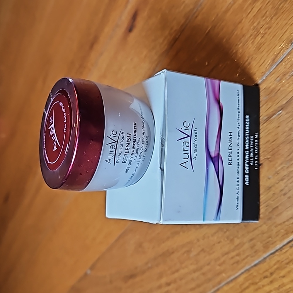 AuraVie Aura of Youth Renew Purifying Cleanser Toner Gel 3 oz/ 90 ml. New Sealed
